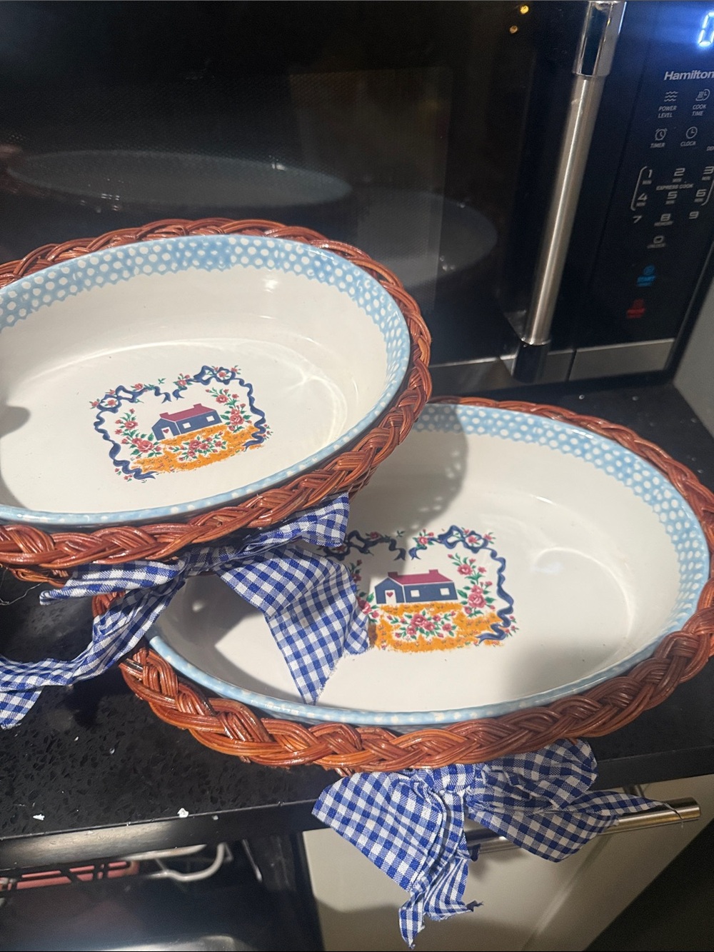 Pearson White Ceramic Serving Oven Bowls with Blue Trim and Brown Rattan Holder - Picture 2 of 8
